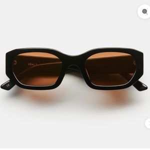 VEHLA FELIX - BLACK / CHOC SUNGLASSES